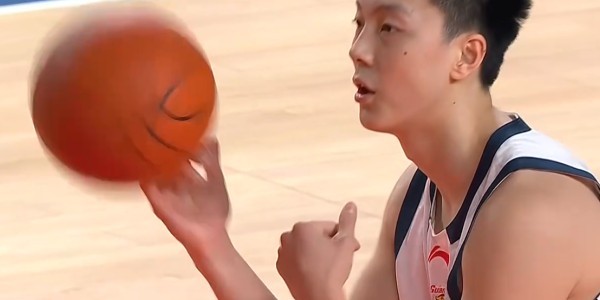 广东宏远今日早报！徐杰无缘最佳阵容，新大外迎首秀，胡明轩轮休